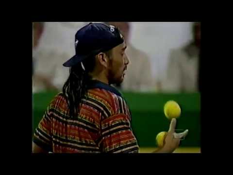 Great Tennis Match!! Marcelo Rios (19 years old) - Michael Chang 1995