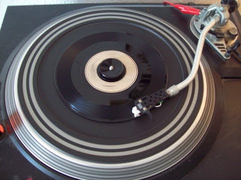 Act One  -  Tom the Peeper   No 40    3rd week May 1974 UK