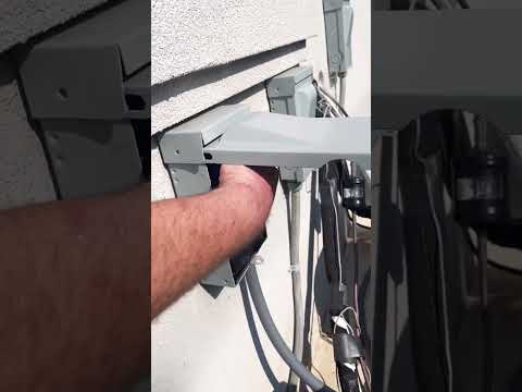 Why is my AC freezing up?? #hvac #maintenance #diy #hvachacks #bluecollar