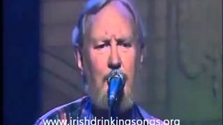 The Dubliners - Whiskey in the jar-Irishdrinkingsongs.org