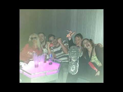 RUPER AKAB - CREMA Y VENENO