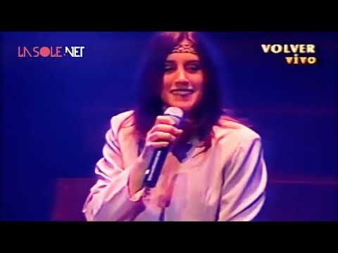 Soledad Pastorutti rememora en el escenario a Horacio Guaraní y canta su canción "Perdón Doctor"