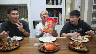 Download lagu MUKBANG KEPITING   KERUPUK BABI  PALING ENAK SE INDONESIA ft @ybrap mp3