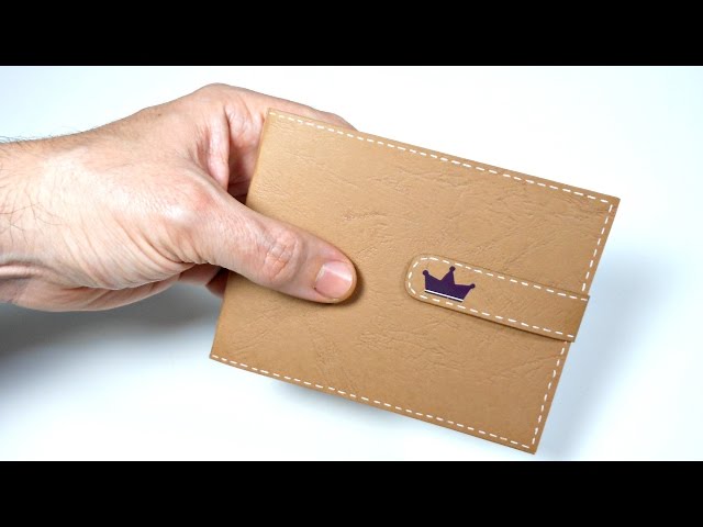 Vídeo relacionado con Regalisimos Cartera para Hombre Personalizada de Fútbol, Diseño Doble Cara, Ranuras para Tarjetas | Regalos Personalizados Equipo (Camiseta, Celta)