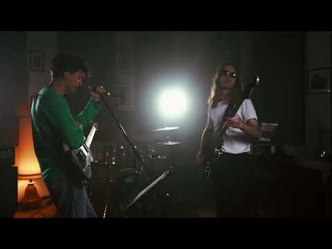 SUPER BESSE – NET NICHEGO (LIVE AT CASTALIAN SPRING STUDIO)