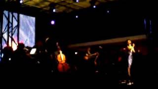 Sarah Slean - Wake Up - Live