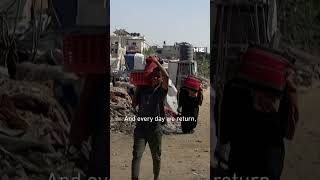 Download lagu Palestinians in Gaza forced to flee after Israeli forces drop threatening leaflets amid ceasefire mp3 Download lagu Palestinians in Gaza forced to flee after Israeli forces drop threatening leaflets amid ceasefire mp3