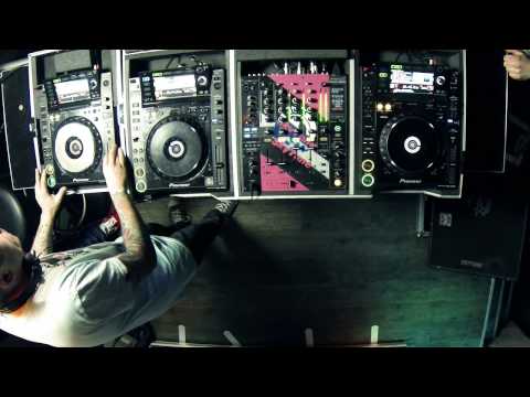 DJ Chrelle - Danish DeeJay Battle 2013 - (DDJB)