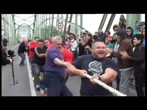 Preťahovanie lanom Komárno-Komárom