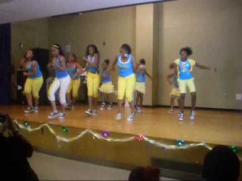 STAJ AND THE STAJETTES DANCING WWW.MYSPACE.COM/STAJGIRLS