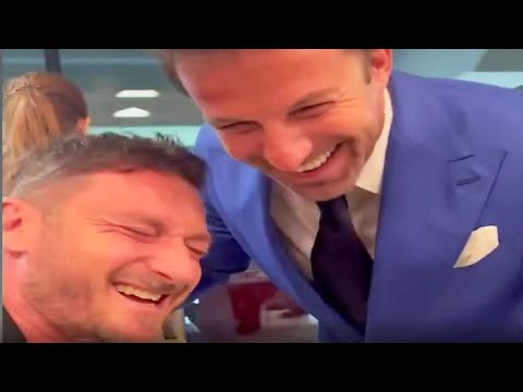 Del Piero Meets His Old Friend Totti - World Cup 2022 Qatar