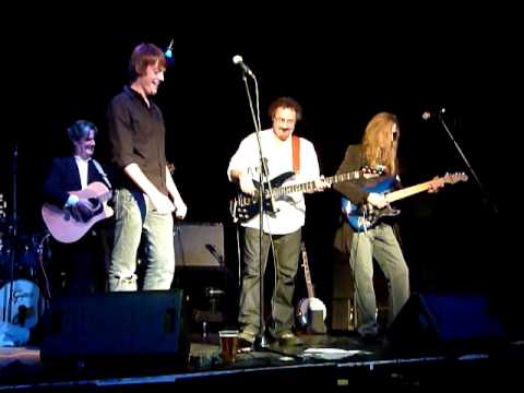 Tom Scothern with Slack Alice - "Pick Up A Heart".MOV