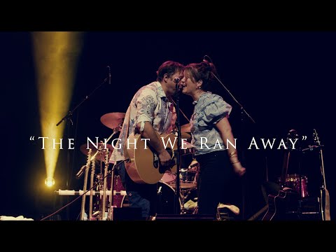 THE NIGHT WE RAN AWAY - LIVE 4K - Gal George Gjurin feat. Veronica Charnley Plumes