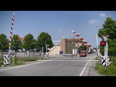 Spoorwegovergang Brescello (I) // Railroad crossing // Passaggio a livello