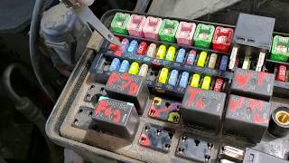 2003 Dodge Ram 1500 Fuel Pump Fuse, Fuel Pump Relay & Circuit Explained