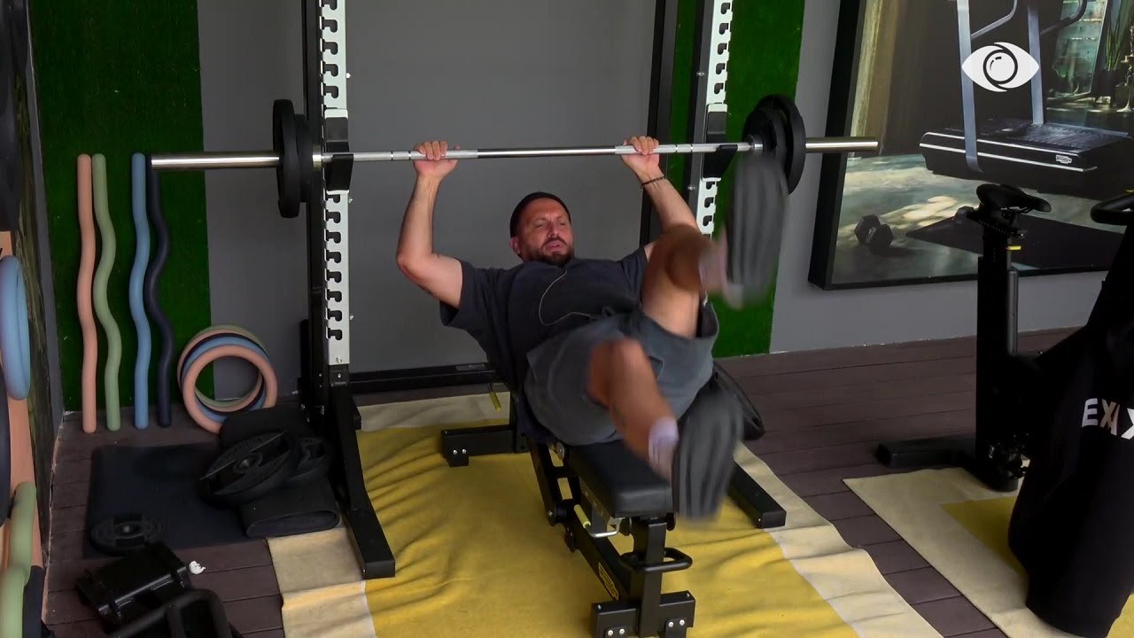 Liami energjik, ushtrohet në palestrën e Vëllait të Madh