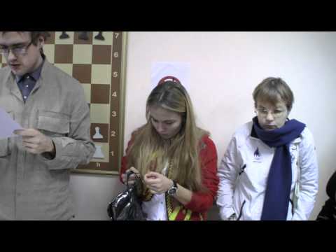 20111225142200.mts Chess Blitz Moscow Woman