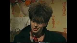 Ian McCulloch interview with Jools Holland / Thorn of Crowns live / September Song promo, 1984