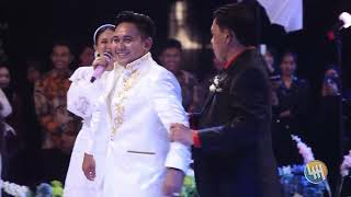 Download lagu AZIS DIKEROYOK, PAK HAJI TURUN MEMBANTU hehehe mp3 Download lagu AZIS DIKEROYOK, PAK HAJI TURUN MEMBANTU hehehe mp3