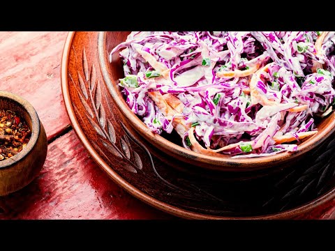 How to make red cabbage coleslaw (recipe)