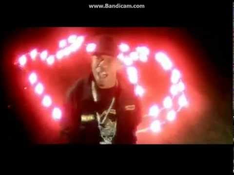 chamillionaire featuring Ugk (olli banjo)-ridin dirty
