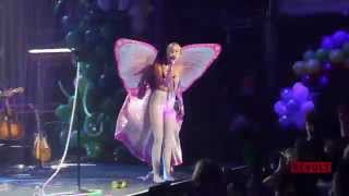 Miley Cyrus Covers Khia's 'My Neck, My Back'