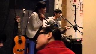 Hoa tím ngoài sân - khách tại HOA MỘC TRÀ : 230 vũ hữu - tx - hn