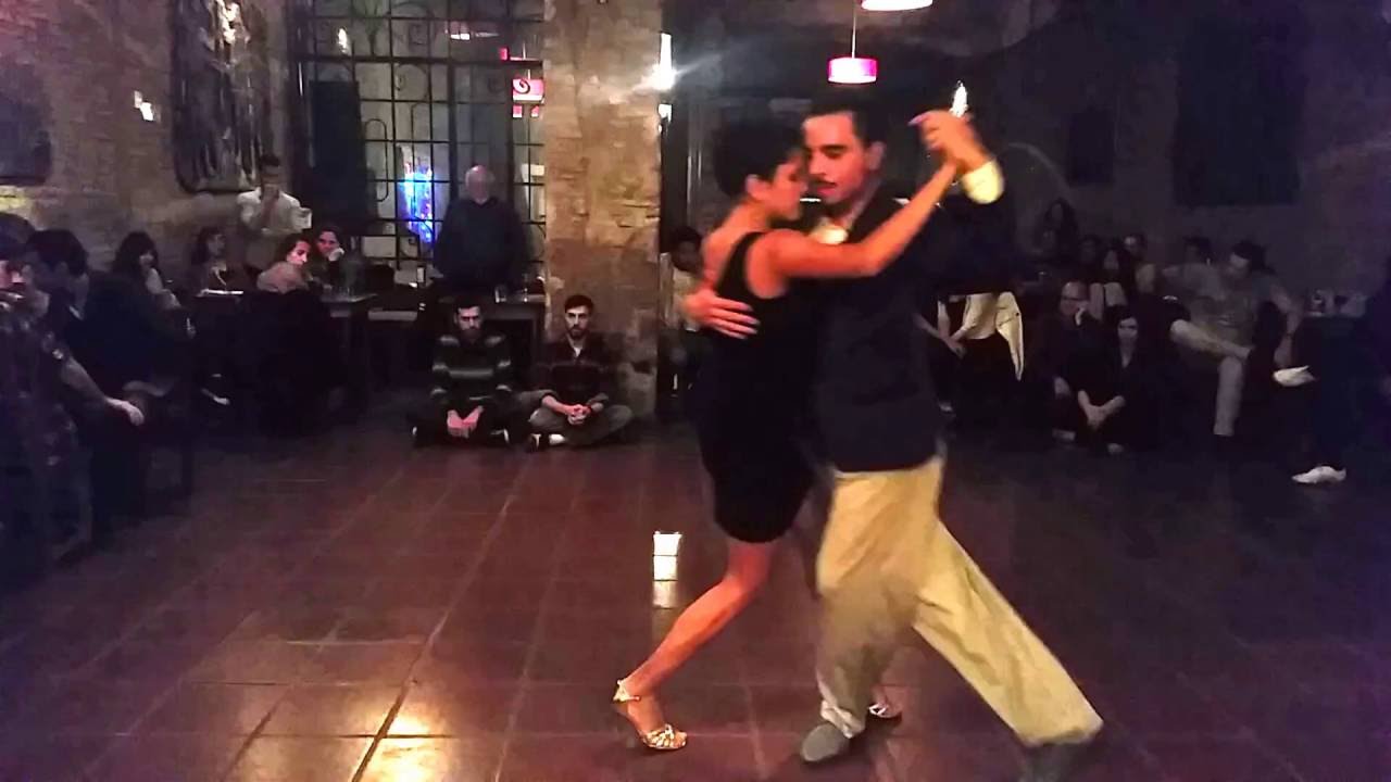 Natasha Arapé y Marcos Morinígo en la Cachivacheria Milonga - Que Dios te ayude