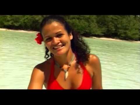 Clips : Sabrina Laughlin chante "Rori Rori"