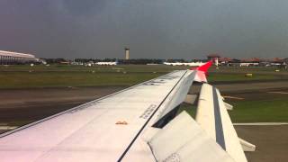 preview picture of video 'AirAsia Landing - QZ7557 - JOG to CGK'