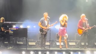 Little Big Town - Turn The Lights On, Live in Toronto 2025