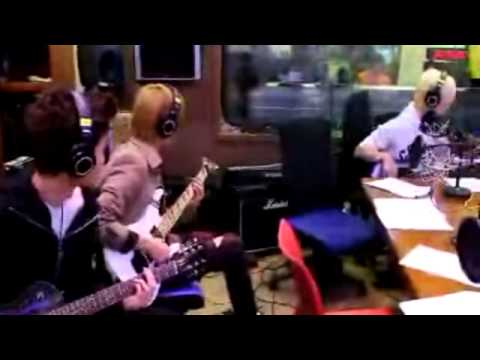 111209 심심타파 Ledapple - Someone Met By Chance (Live)