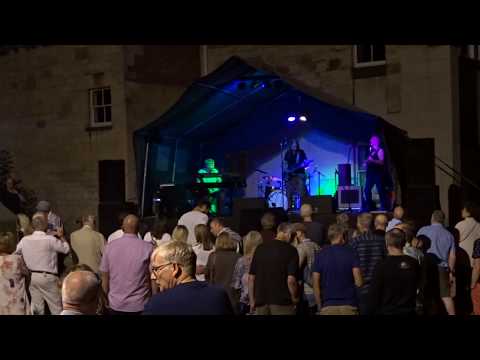 Innes Sibun Band "Little Wing" live at Cafe Rene Gloucester Blues Festival 2018