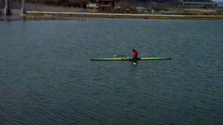 preview picture of video '카누 경기 a canoe race  : The lake of Korea in Jeonju city 구이 저수지 Korea Spring Color'
