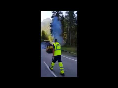 baustelle - schubkarre in die luft sprengen