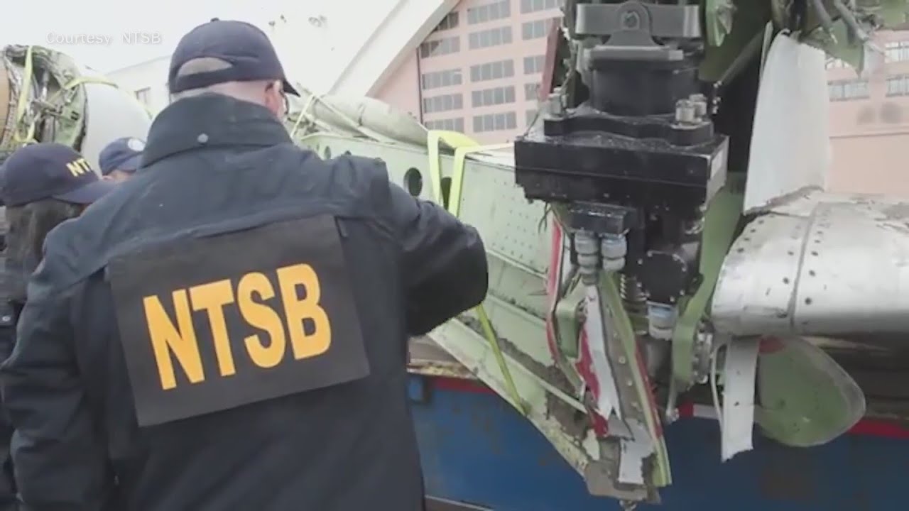 Black Hawk pilots may have missed air traffic directive, flown on 'bad' altitude data before crash