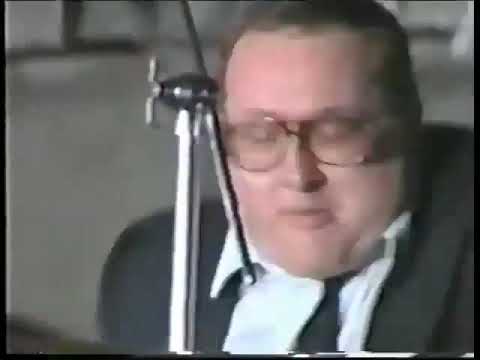 When the Big Band Drummer Rips his Solo - Duffy Jackson with the Count Basie Orchestra