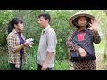 Huyen and De were worried when the woman with amnesia returned and gave Huyen a large sum of money.