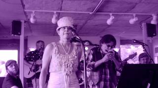 Jenna and Her Cool Friends &quot;Keep My Feet Up on the Ground&quot;