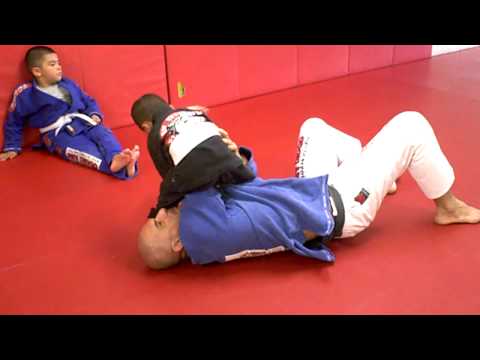 Jalen Fonacier - Armbar from Mount Position - Rey Diogo/Carlson Gracie Brazilian Jiu Jitsu