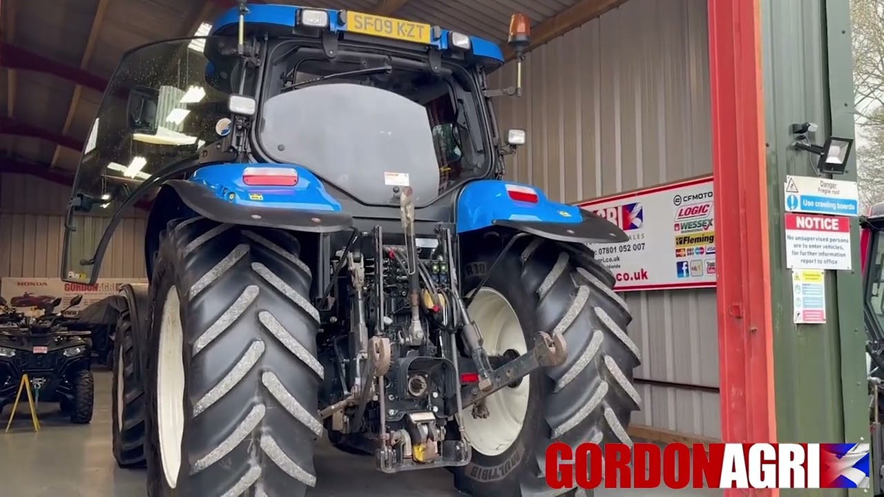 New Holland T6050 4WD