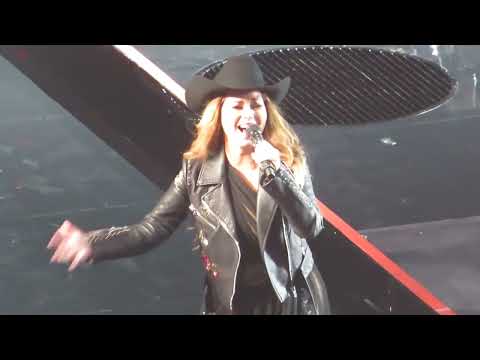 Shania Twain - Drum solo/kiss cam/ Any Man of Mine 5-15-2018 St Paul