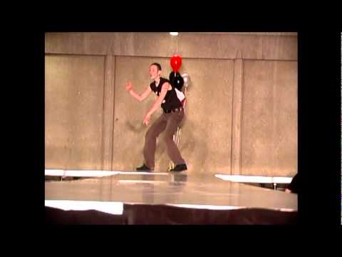 Drag King Deryck, Fat Lip