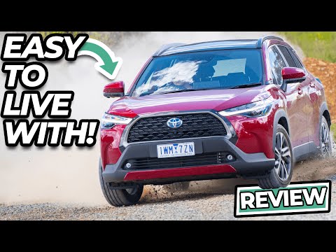 This Small SUV Makes Life Easier (Toyota Corolla Cross Atmos Hybrid 2023 Review)