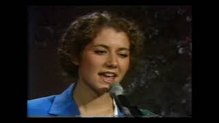 Amy Grant- Lay Down (The Burden Of Your Heart) 1979 Koinonia TV Show w/Roy Hicks Jr. Live acoustic.