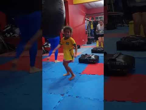 preparação para muay THAY. academia simetria  Almenara Minas gerais