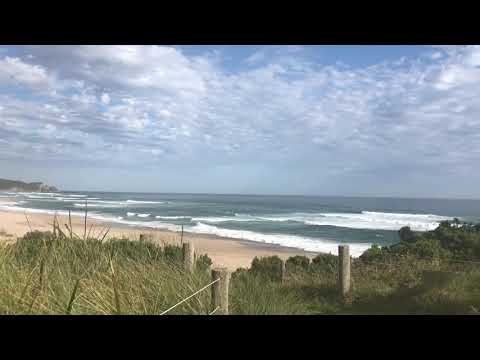 Fun waves and scenery at Johanna