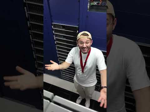 This is what the @gmx.de servers look like 😳 #MeetTheEMail #GMX
#Datacenter #Karlsruhe #tech