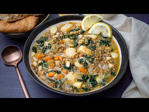 Lebanese Lentil Soup with Lemon and Kale (Vegan)