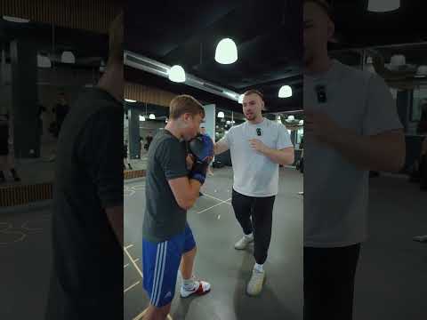 Mehr Kraft in die Schläge bringen durch Gewichtsverlagerung #boxing #mma #kickboxing